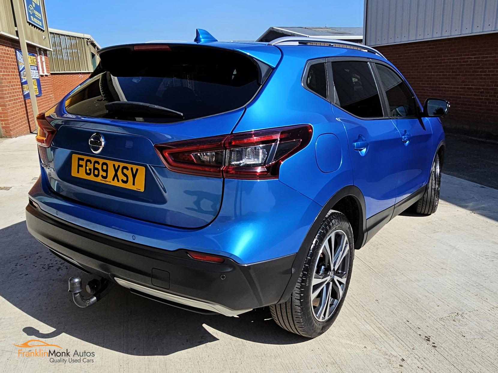 Nissan Qashqai 1.5 dCi N-Connecta SUV 5dr Diesel Manual Euro 6 (s/s) (115 ps)