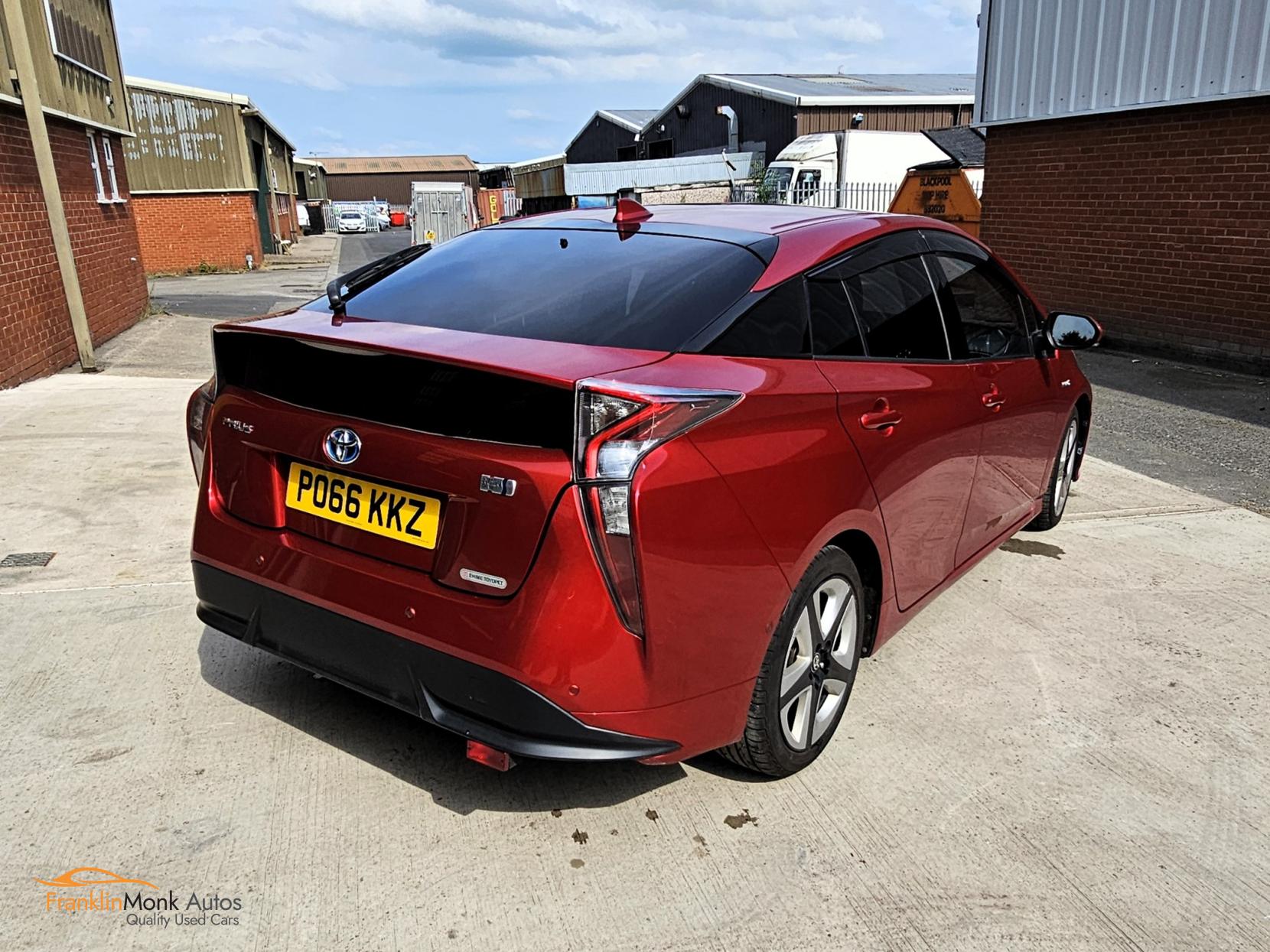 Toyota Prius 1.8 VVT-h Business Edition Plus Hatchback 5dr Petrol Hybrid CVT Euro 6 (s/s) (15in Alloy) (122 ps)