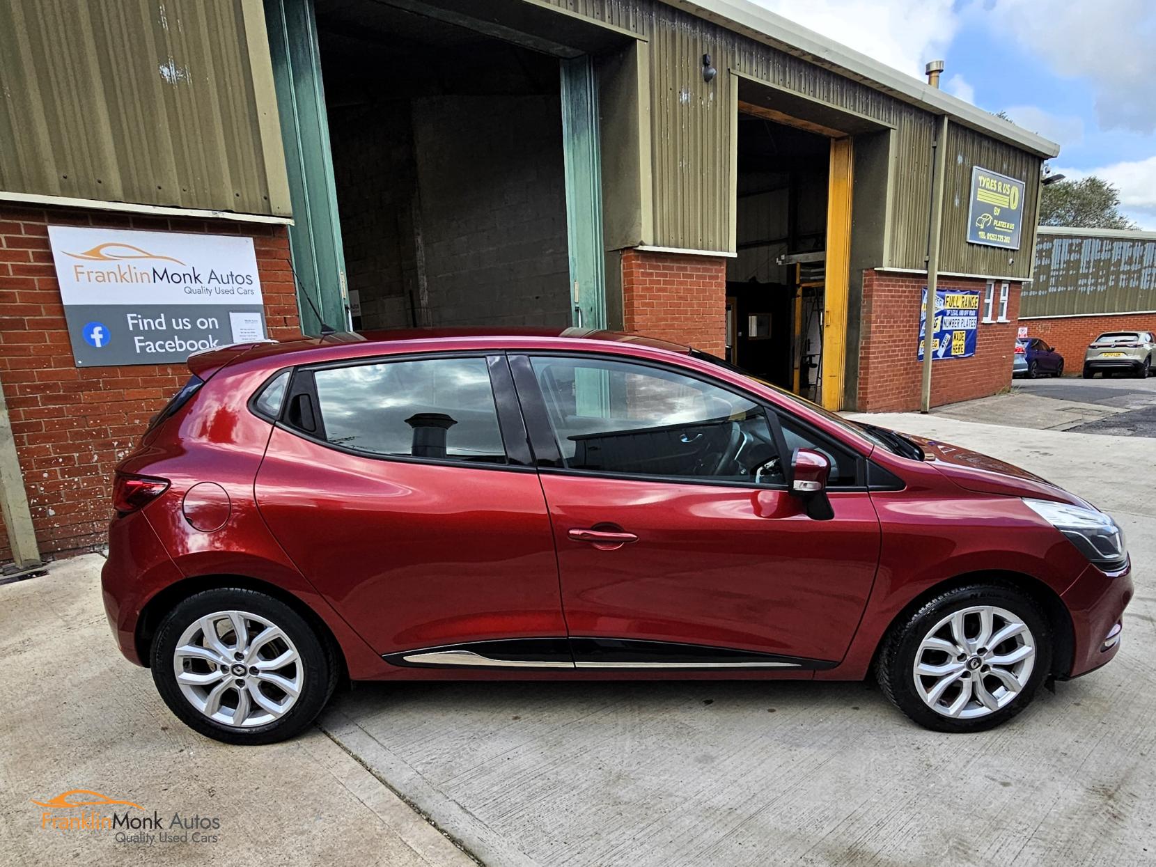 Renault Clio 0.9 TCe ECO Dynamique Nav Hatchback 5dr Petrol Manual Euro 6 (s/s) (90 ps)