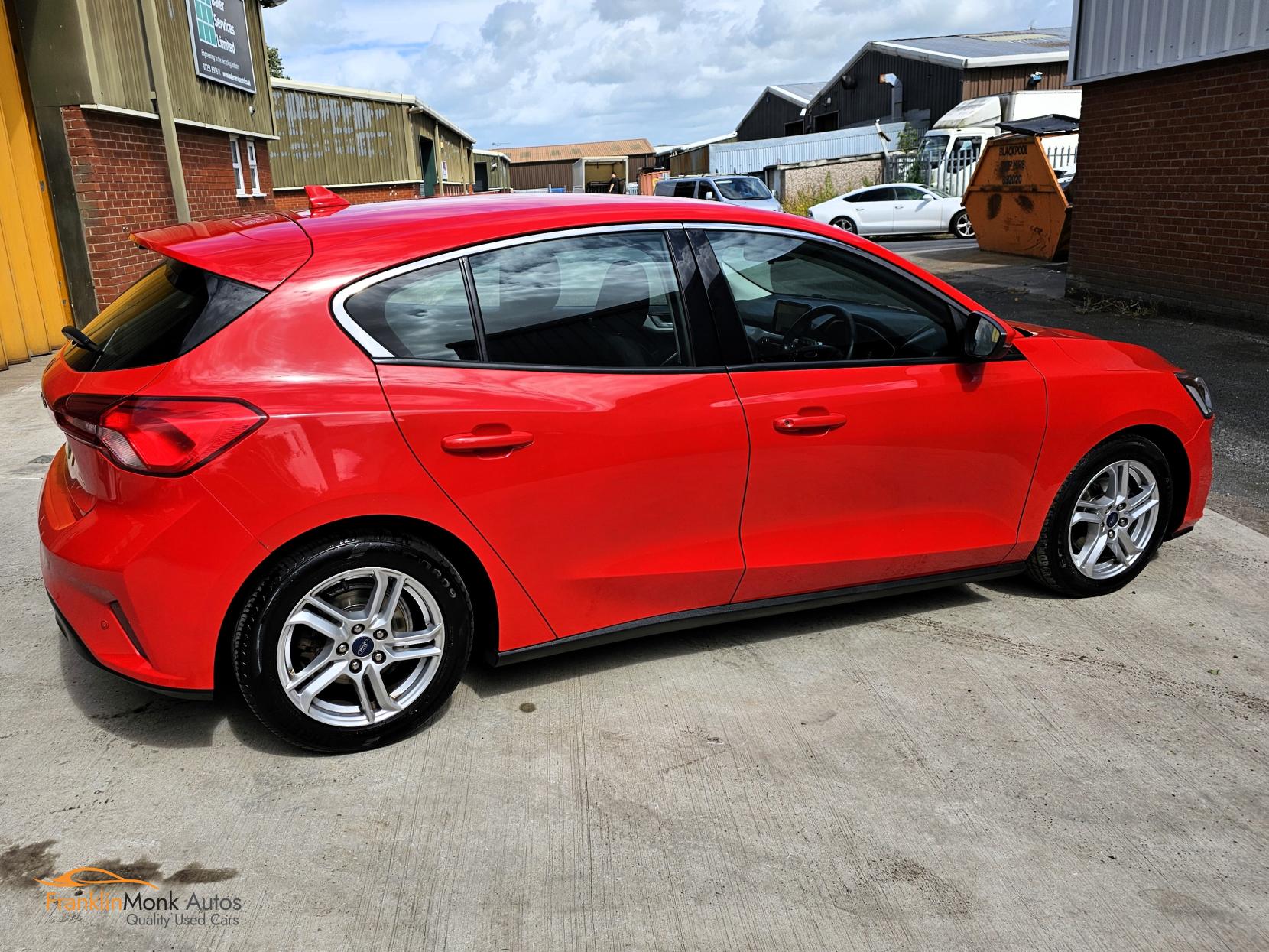 Ford Focus 1.5 EcoBlue Zetec Hatchback 5dr Diesel Manual Euro 6 (s/s) (120 ps)