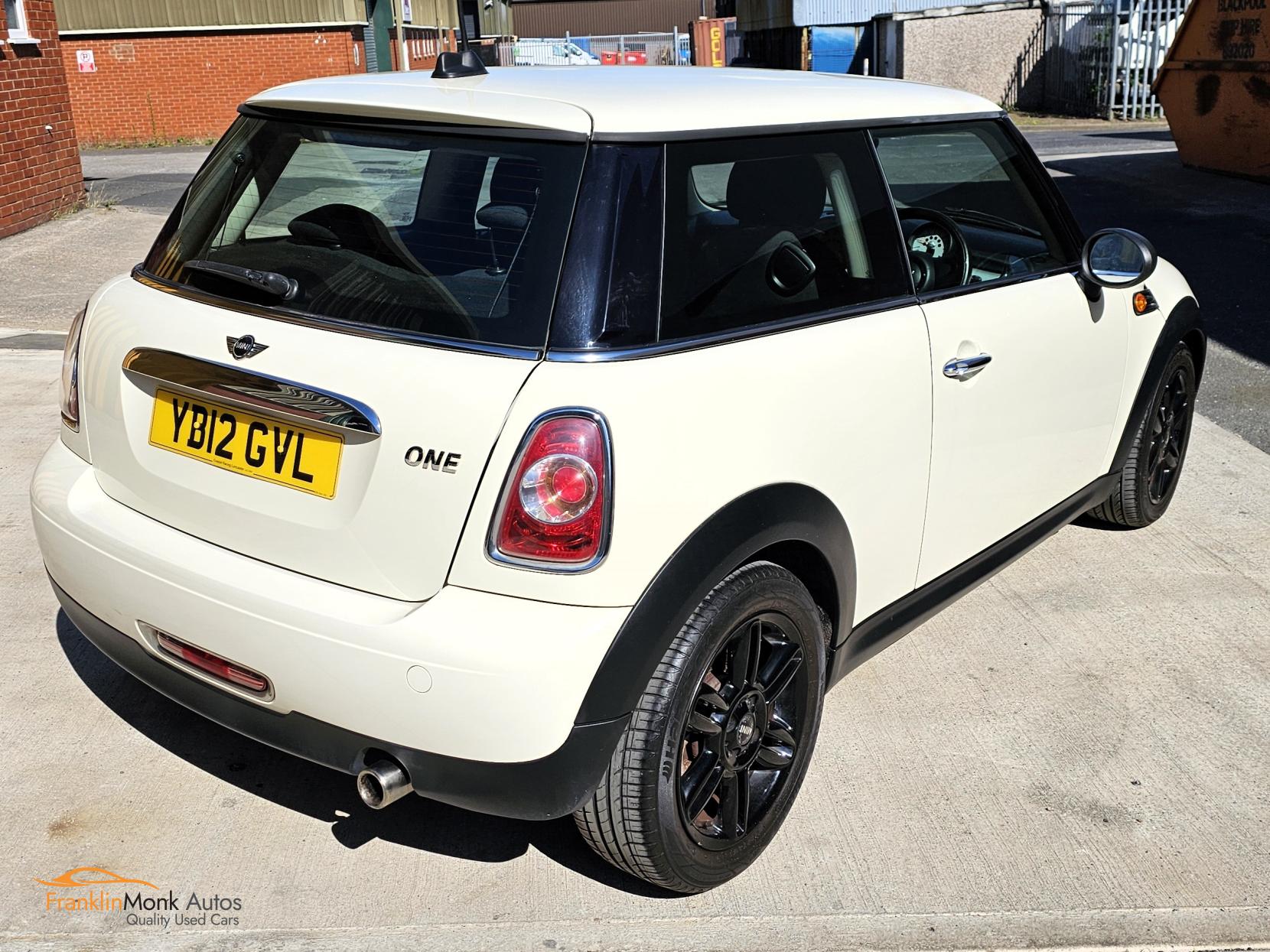 MINI Hatch 1.6 One Hatchback 3dr Petrol Manual Euro 5 (98 ps)